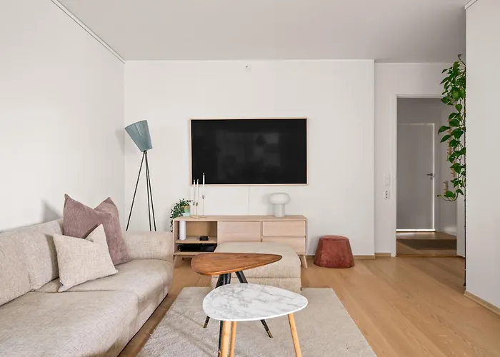 Modern & Spacious 아파트 *