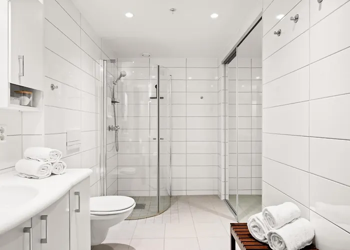 Modern & Spacious 아파트