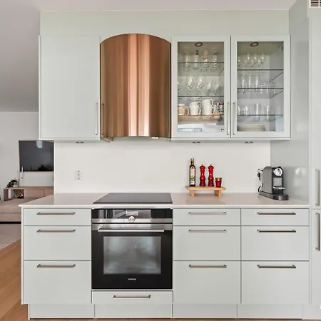 Modern & Spacious Apartment Bergen
