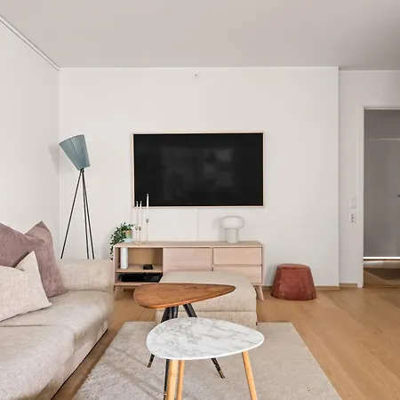 Modern & Spacious Apartment *